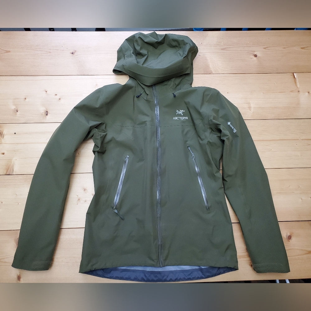Arc'teryx Beta Lightweight Jacket Women's Green